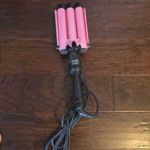 Triple Barrel Pink Hair Waver NEW